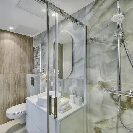 Ref 1916 - Beautiful For Rent In Cannes