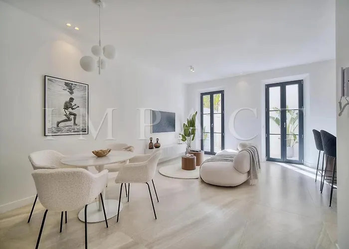 Ref 1916 - Beautiful For Rent In * Cannes