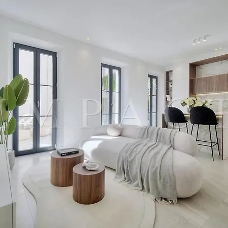 Ref 1916 - Beautiful For Rent In *